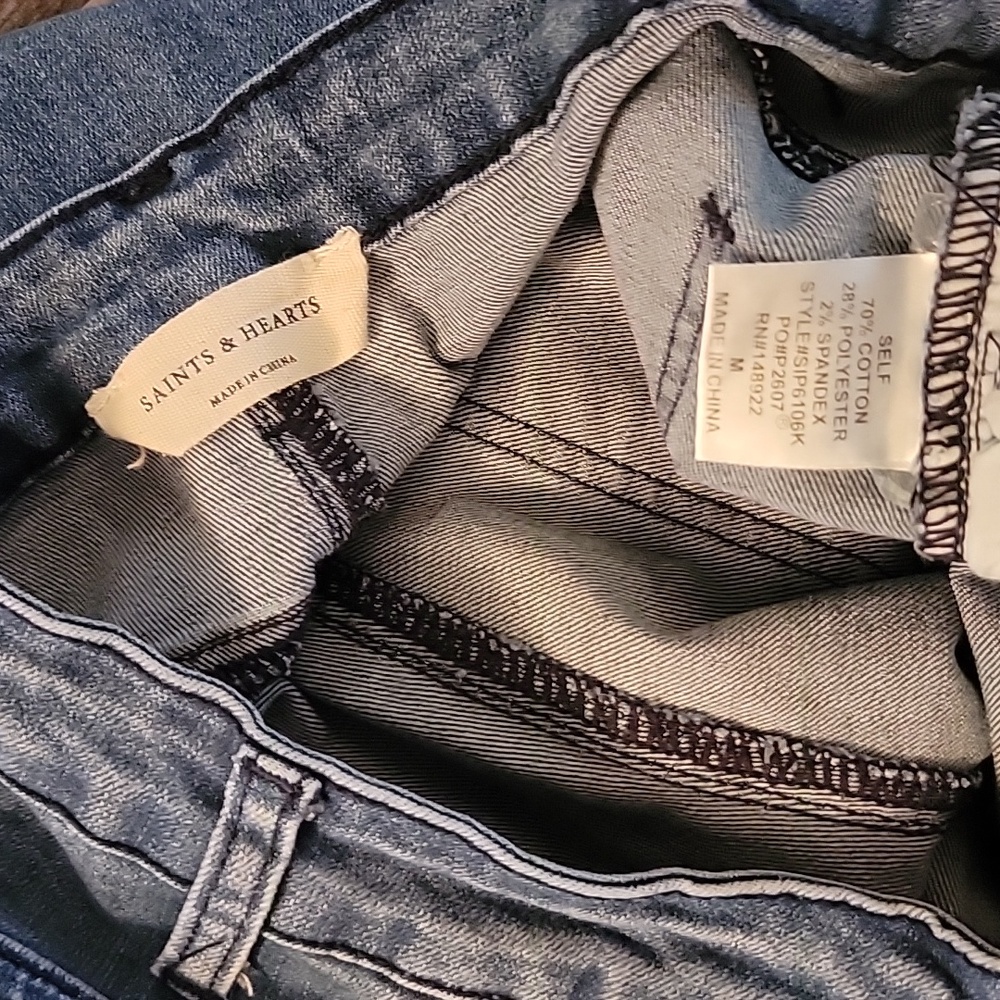 Saints & Hearts embroidered flare jeans - Picture 4 of 4